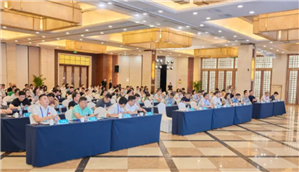 长兴县二十余家纺企赴洪泽参加2026年长丝织造行业产品创新研讨会暨新产品交流成果展示会